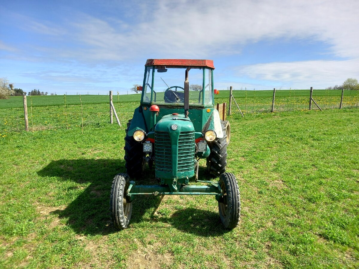 Prodam 2x Zetor 25a, hydraulika, nové pneumatiky