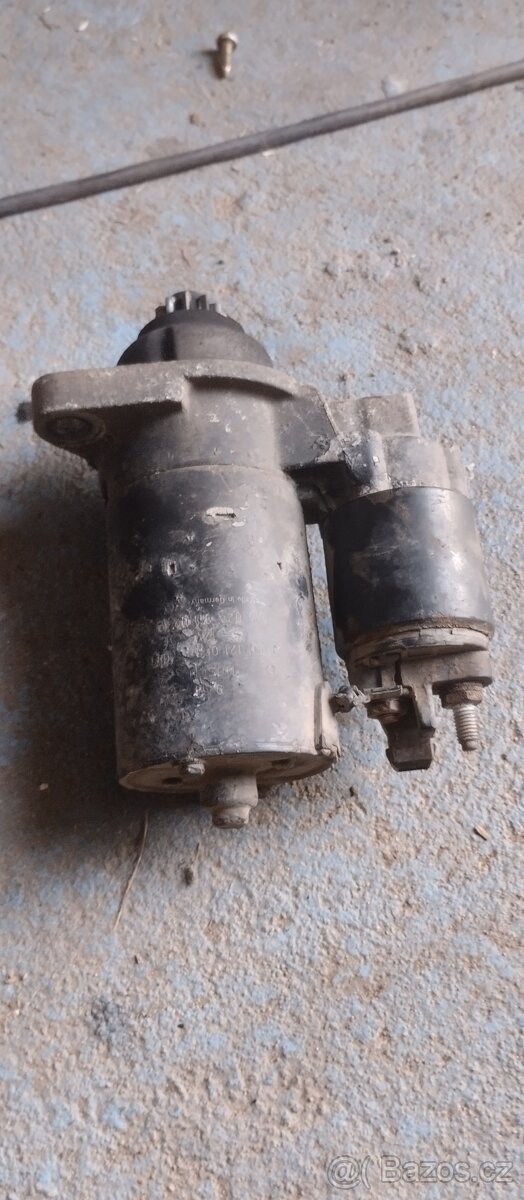 Prodám startér na Octavia 1 1.8