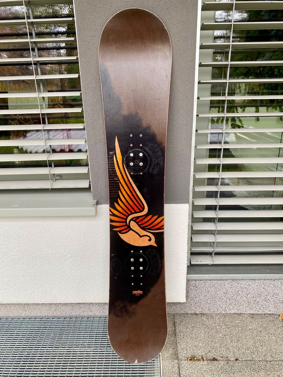 Snowboard “Stroyer” made by Mervin Mfg in the USA délka 155