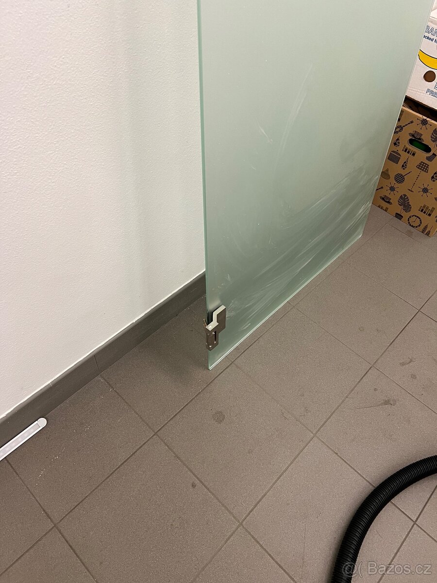 Prosklené dveře Sapeli