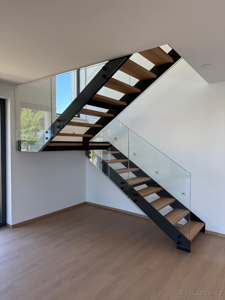 Kovové schodiště, kovové, ocelové schody - Praha