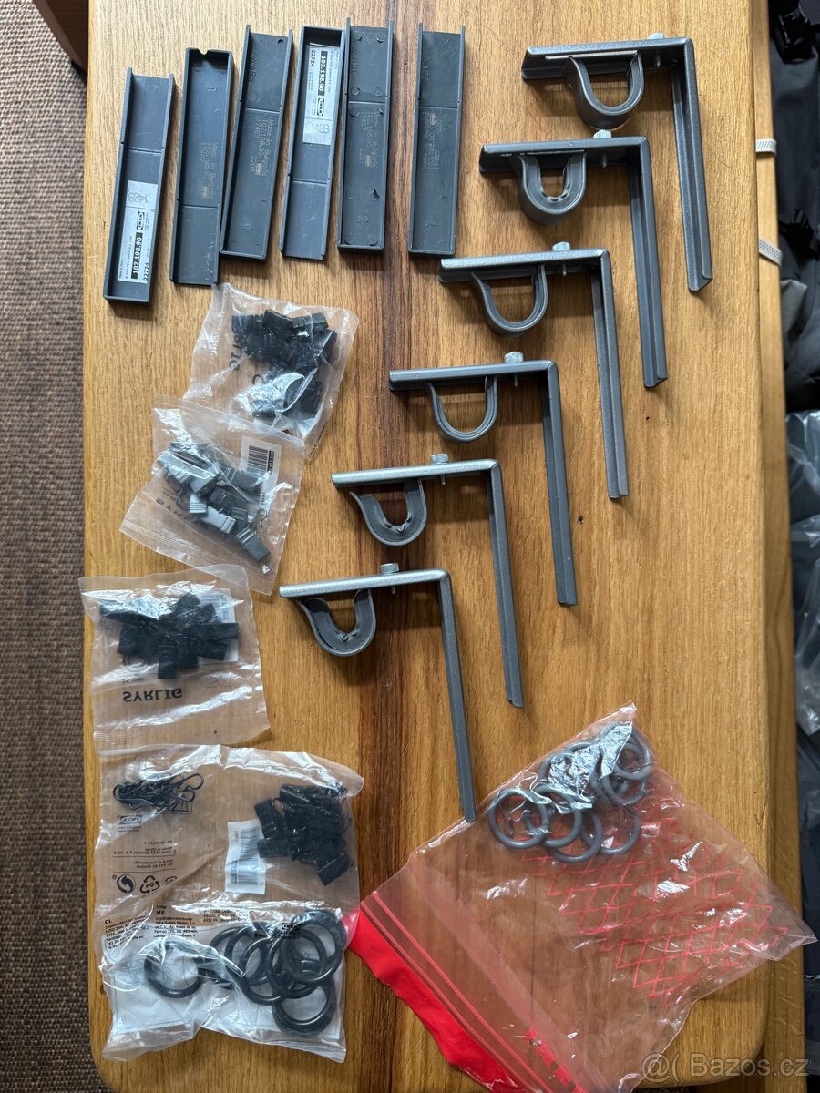 IKEA garnýže a konzole na závěsy RACKA HUGA BETYDLIG