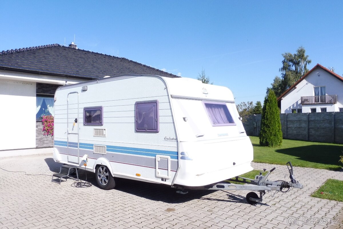 Hobby 440 Sfe Velká sprcha + Stanová předsíň