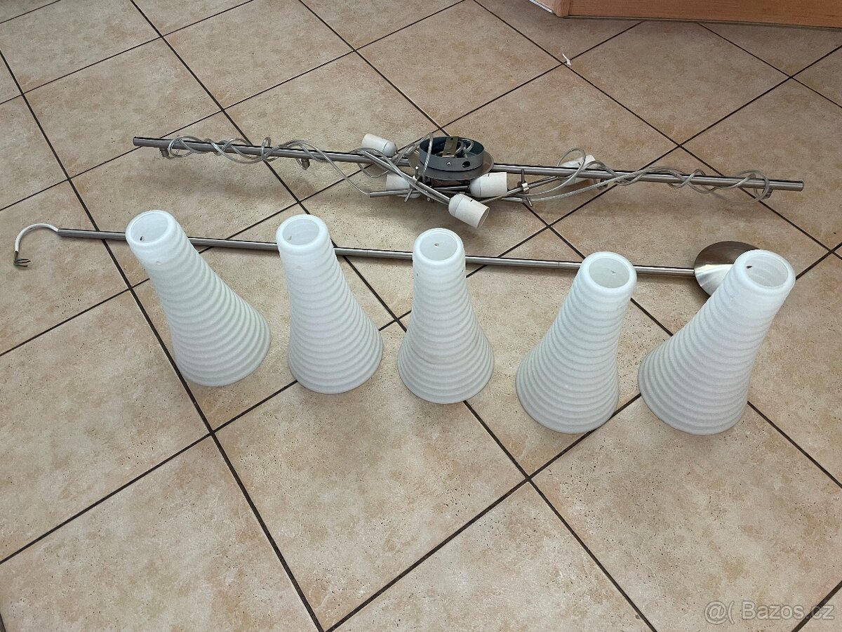 Světla EGLO (stropní i nástěnné)