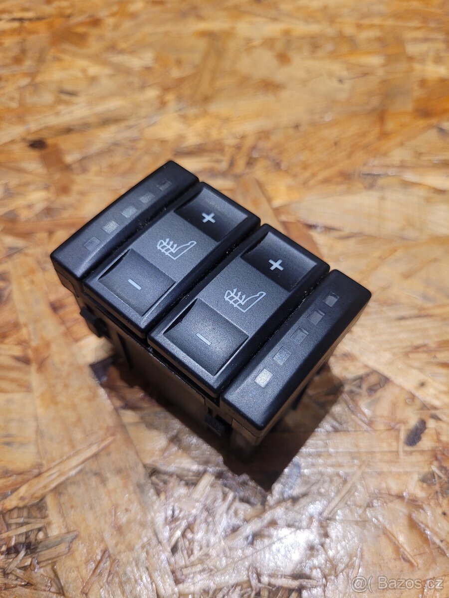 Spínač výhřevu sedadel Ford Mondeo MK4