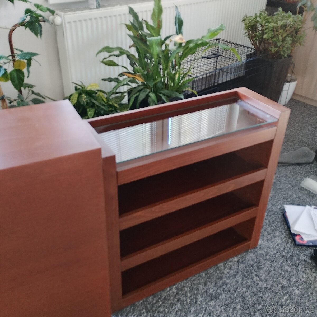 Druhé čelo postele + stolky