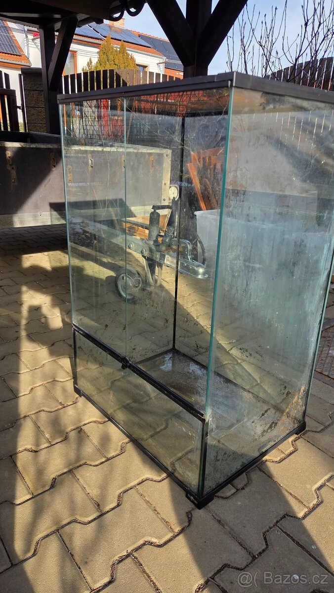 Terárium 60x45x90 reptiplanet