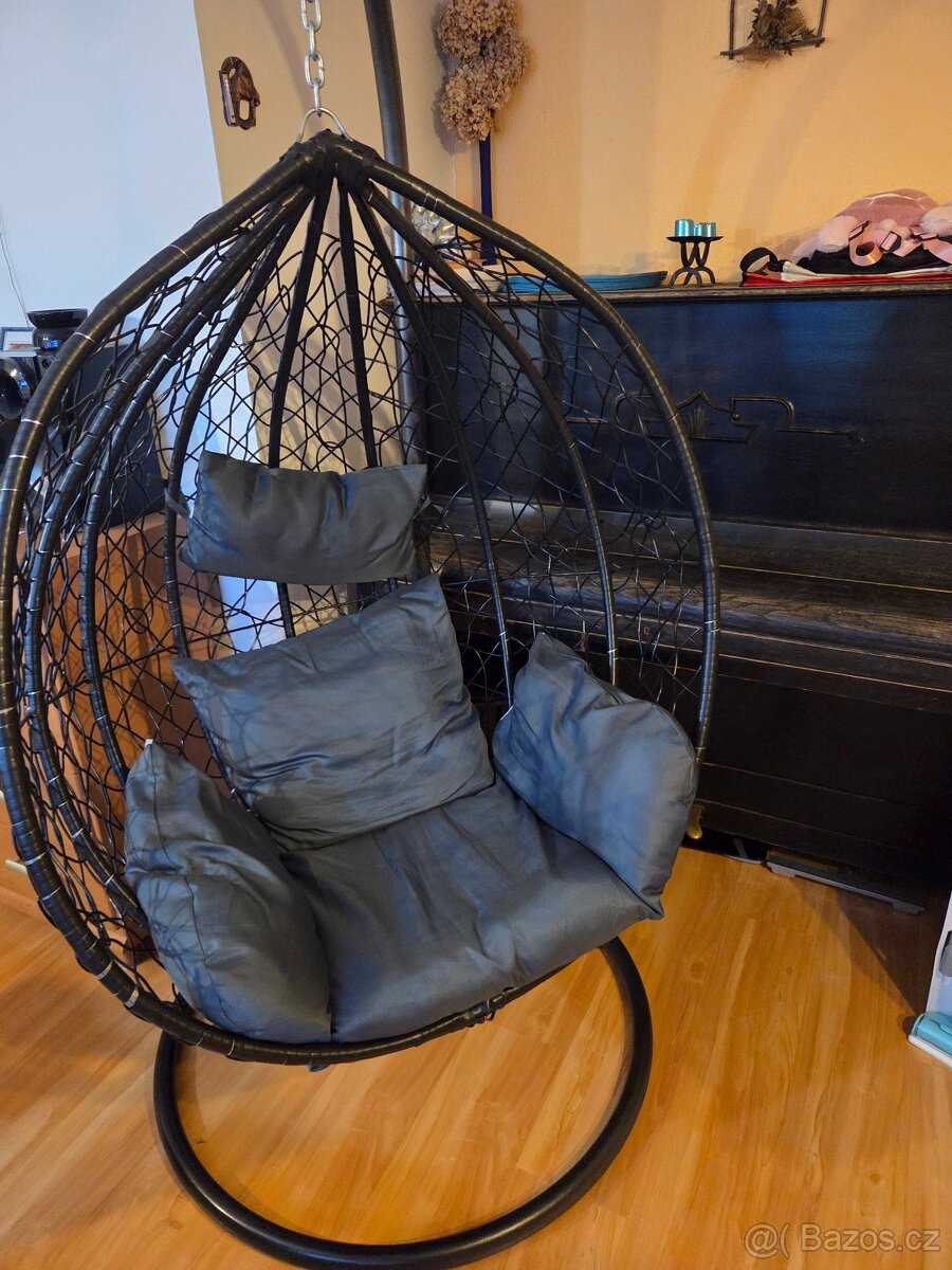 Závěsné houpací křeslo