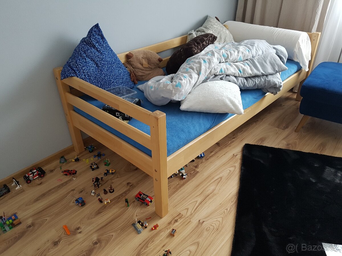Dětská vyvýšená postel z masivu Domestav BUK cink