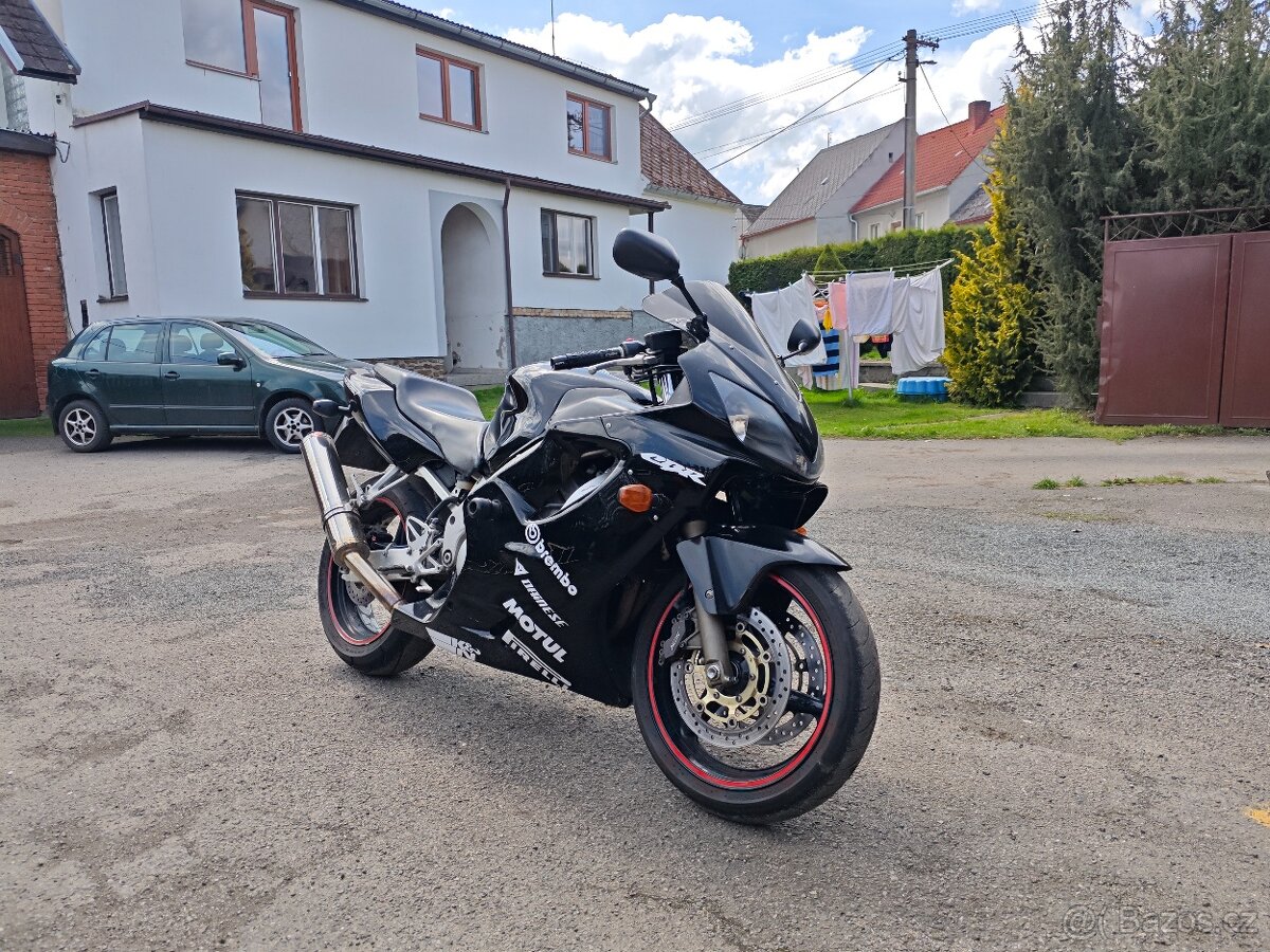 Honda CBR 600f 2002