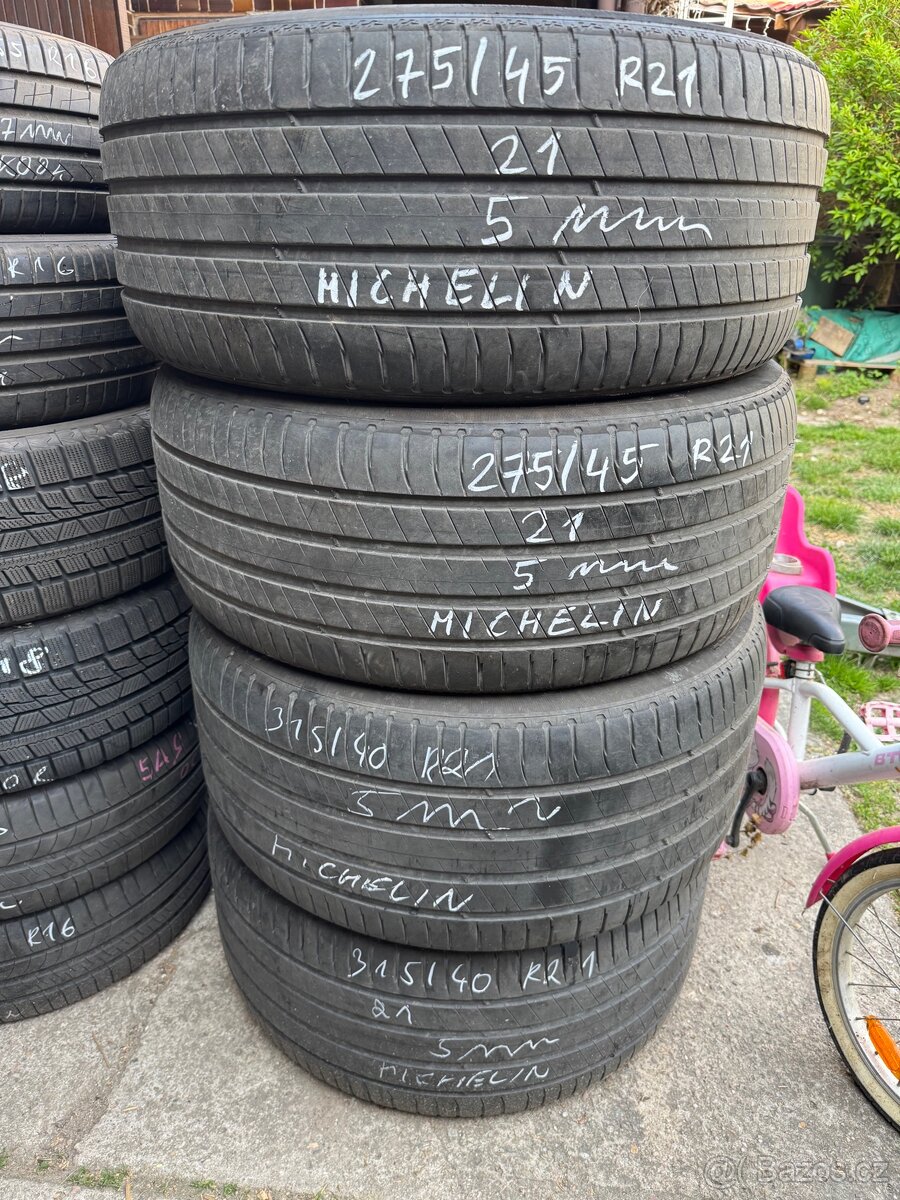 Letní sada pneu 2x275/45 a 315/40 R21 Michelin