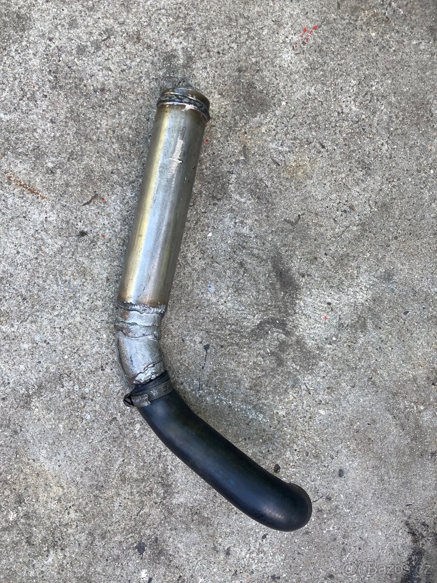 Nerez vedení intercooler 1.9tdi 66/81kw
