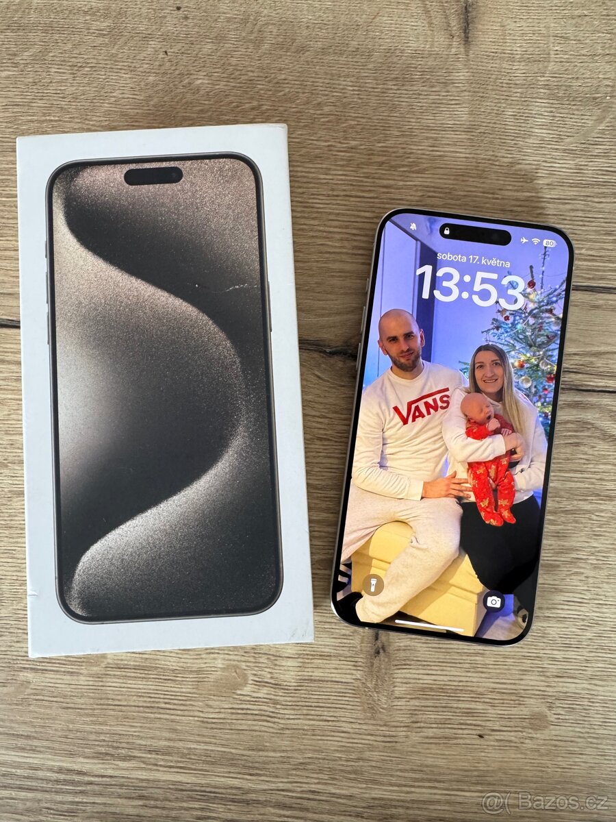 Apple iPhone 15 Pro Max 256GB bílý titan