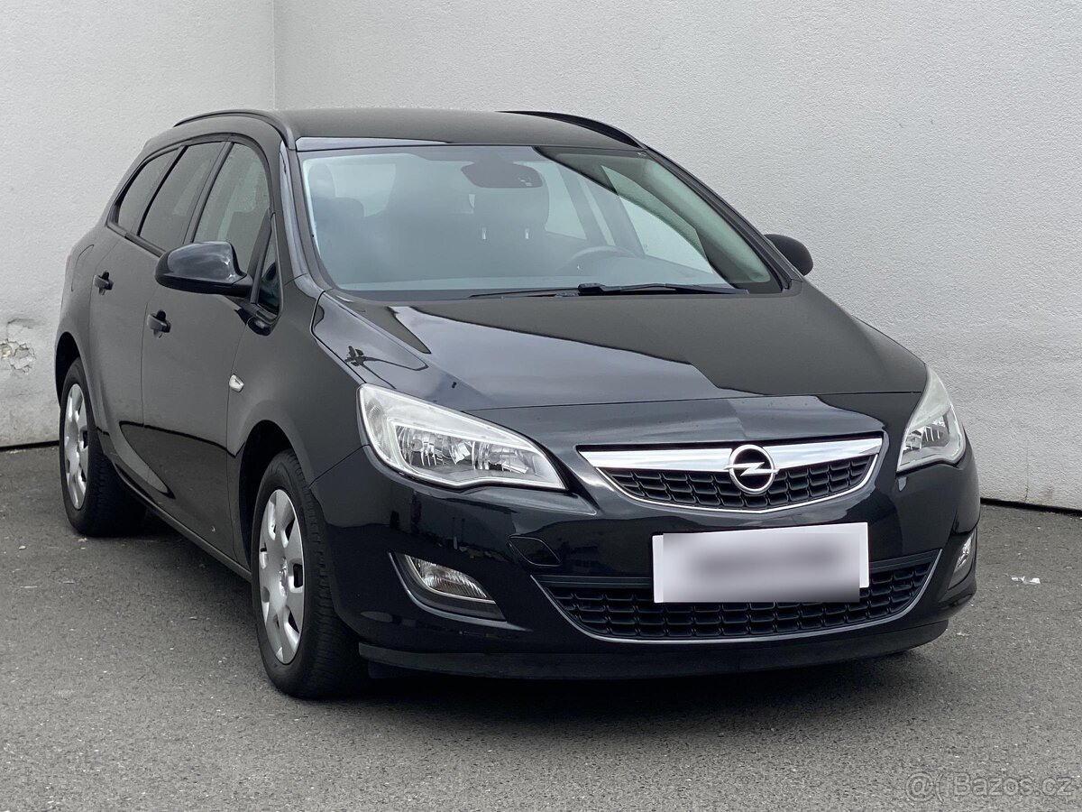 Opel Astra 1.4i , 74 kW benzín, 2012