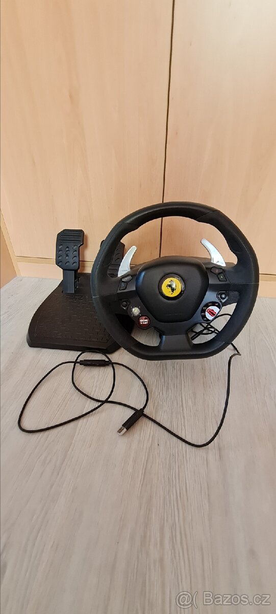 Volant a pedály - Ferrari 458 RW Xbox 360