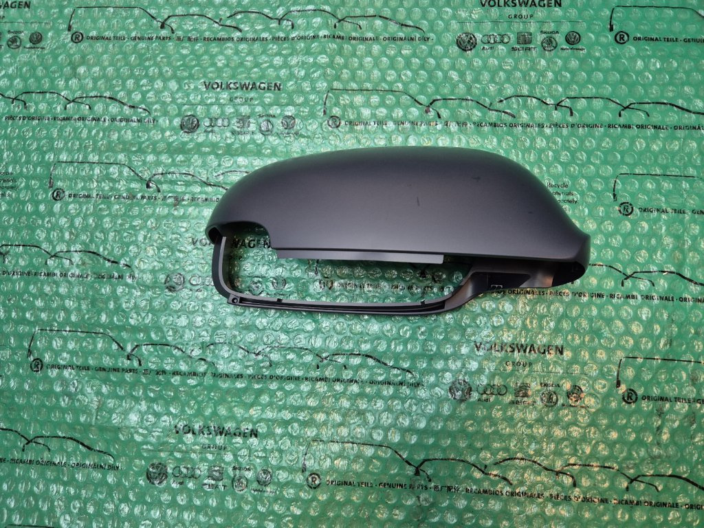 kryt pravého zpětného zrcátka VW Touran 1004-1110 1T0857538A