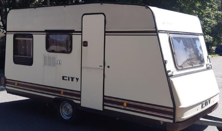 Karavan Bürstner 460 s CZ doklady a STK,