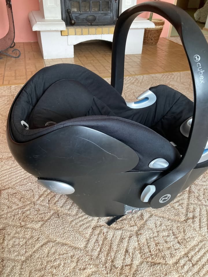 Cybex aton Q + ISOFIX