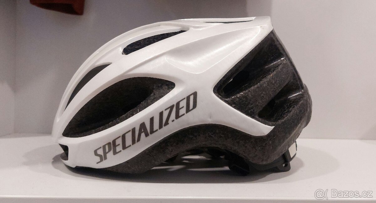 Přilba Specialized