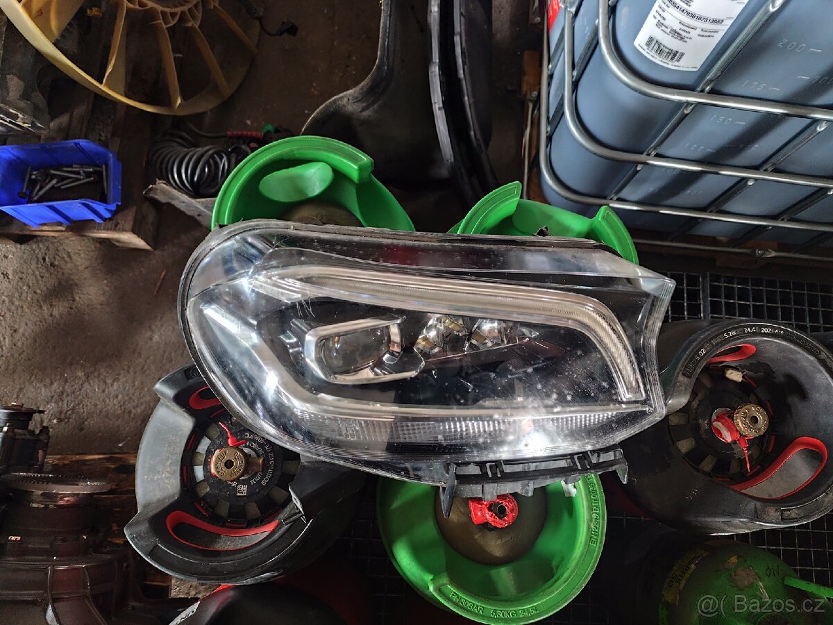 pravé světlo mb x full led