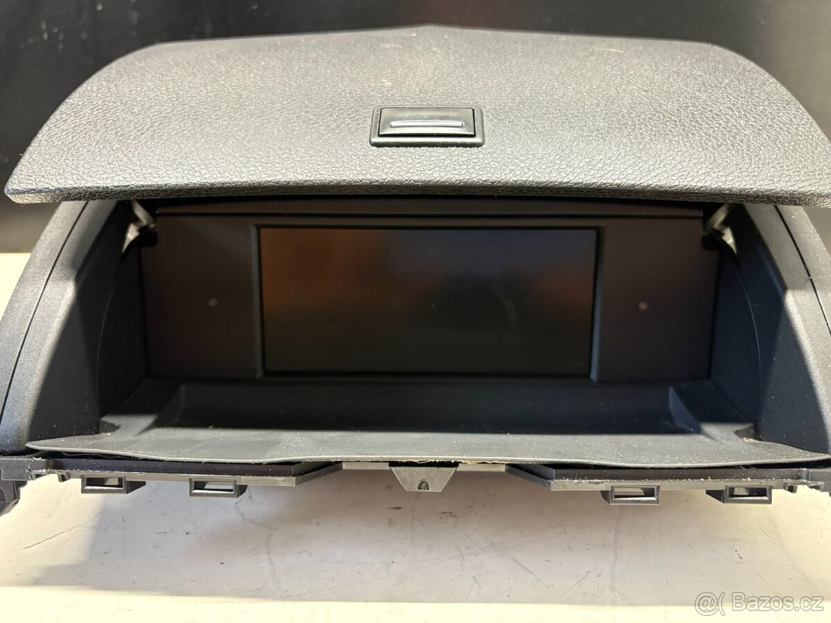 //DISPLAY MERCEDES-BENZ C-CLASS W204/S204//