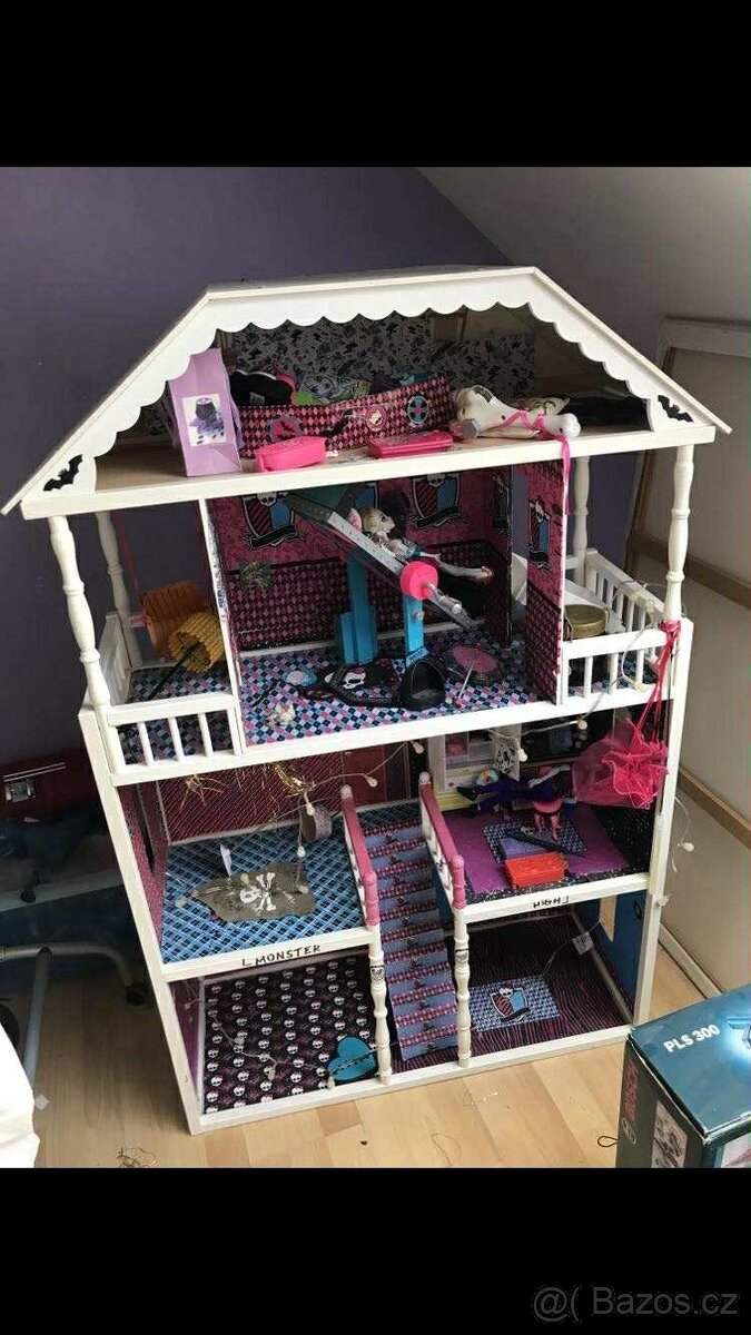 Dům pro panenky monster high