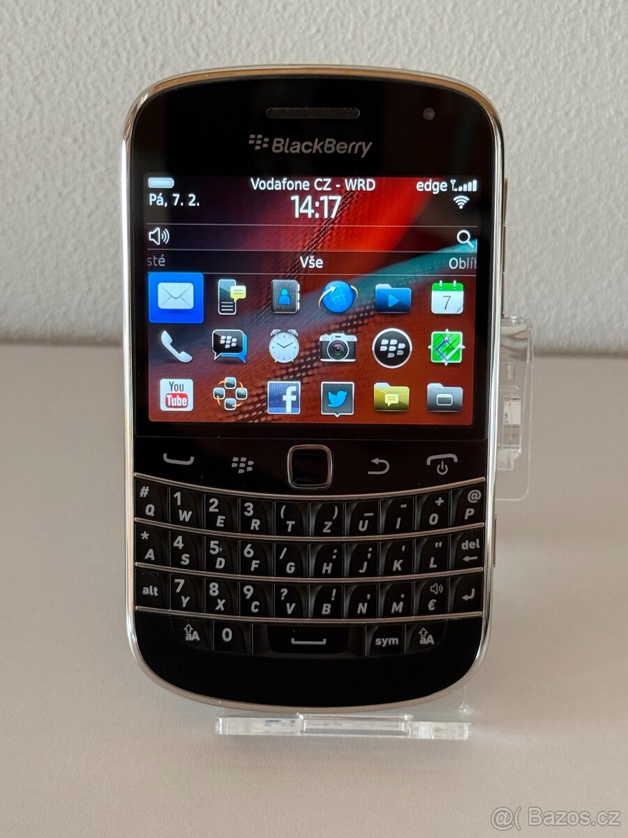 BlackBerry® Bold 9900 Black QWERTZ (2)
