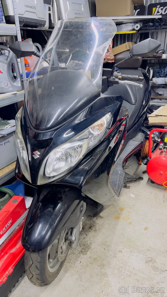 Suzuki Burgman 400