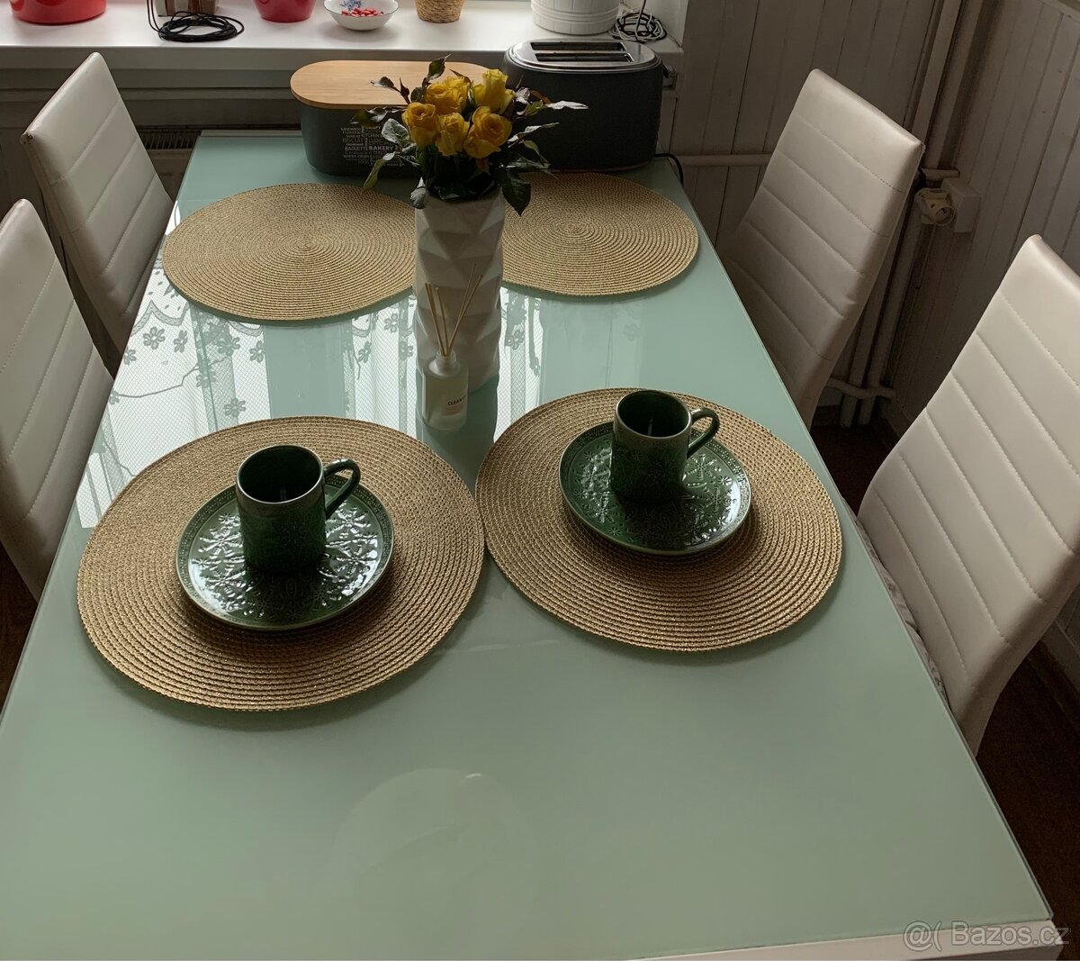 Prodám 4 kusy bílé židle