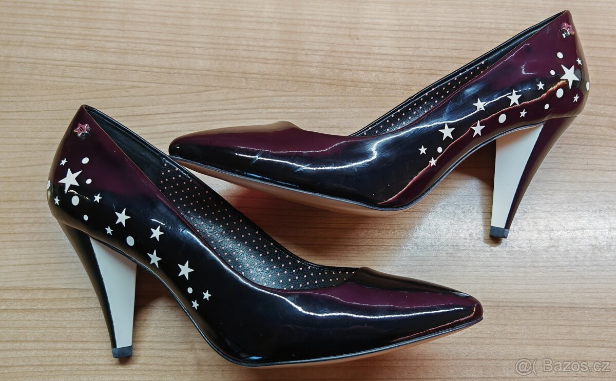 Lakované lodičky s hvězdami, vel 39