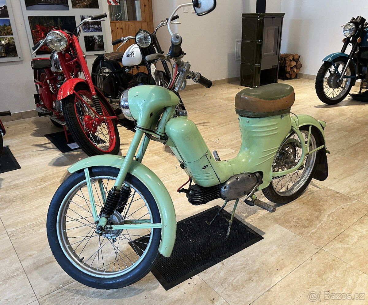 Jawa 50 "Pařez" - zelený