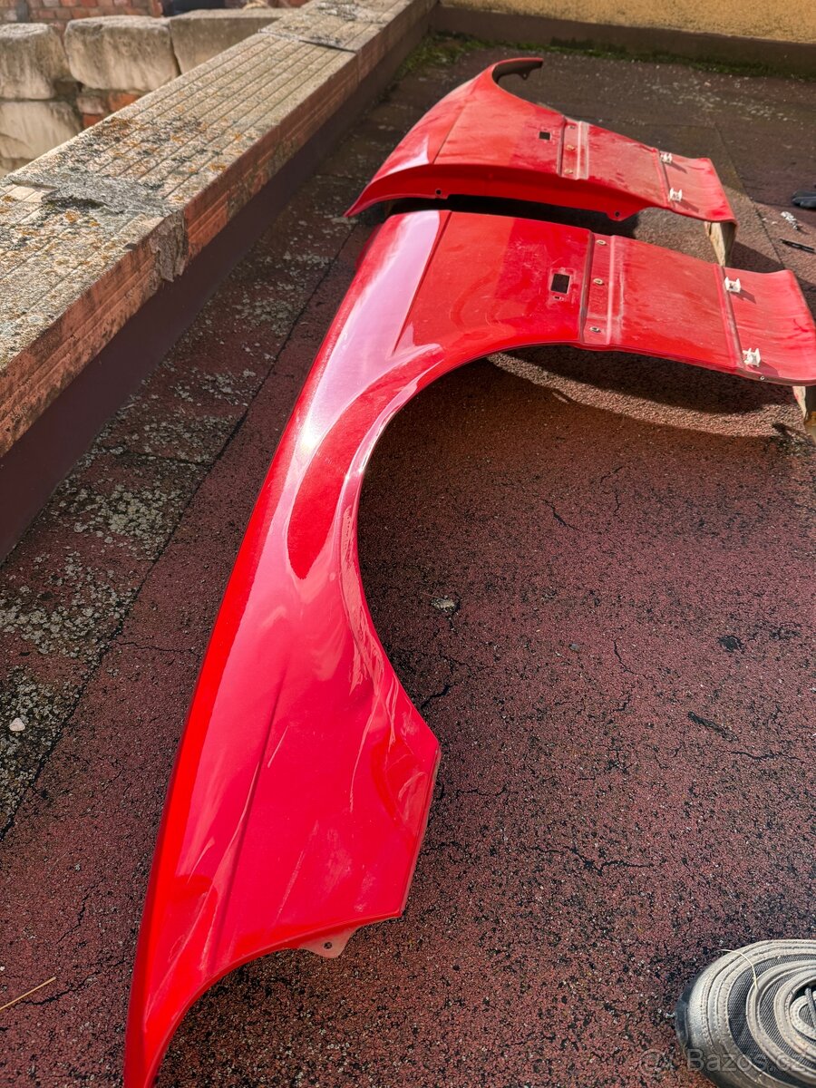 Přední blatník, levý-pravý. BMW e36 coupe.