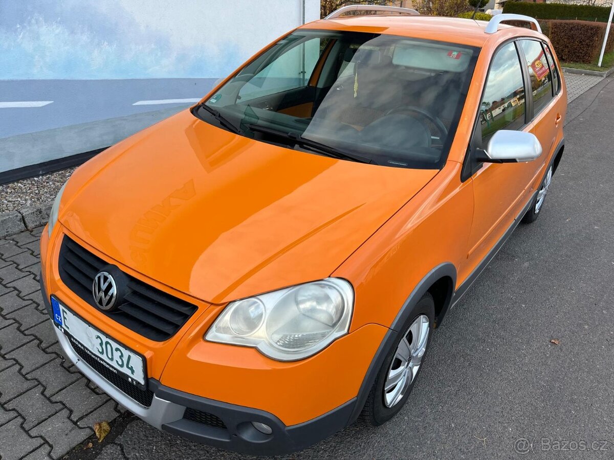 Polo Cross 1.4 16V NOVÁ STK KLIMA 2 X KOLA TAŽNÉ ZAŘÍZENÍ