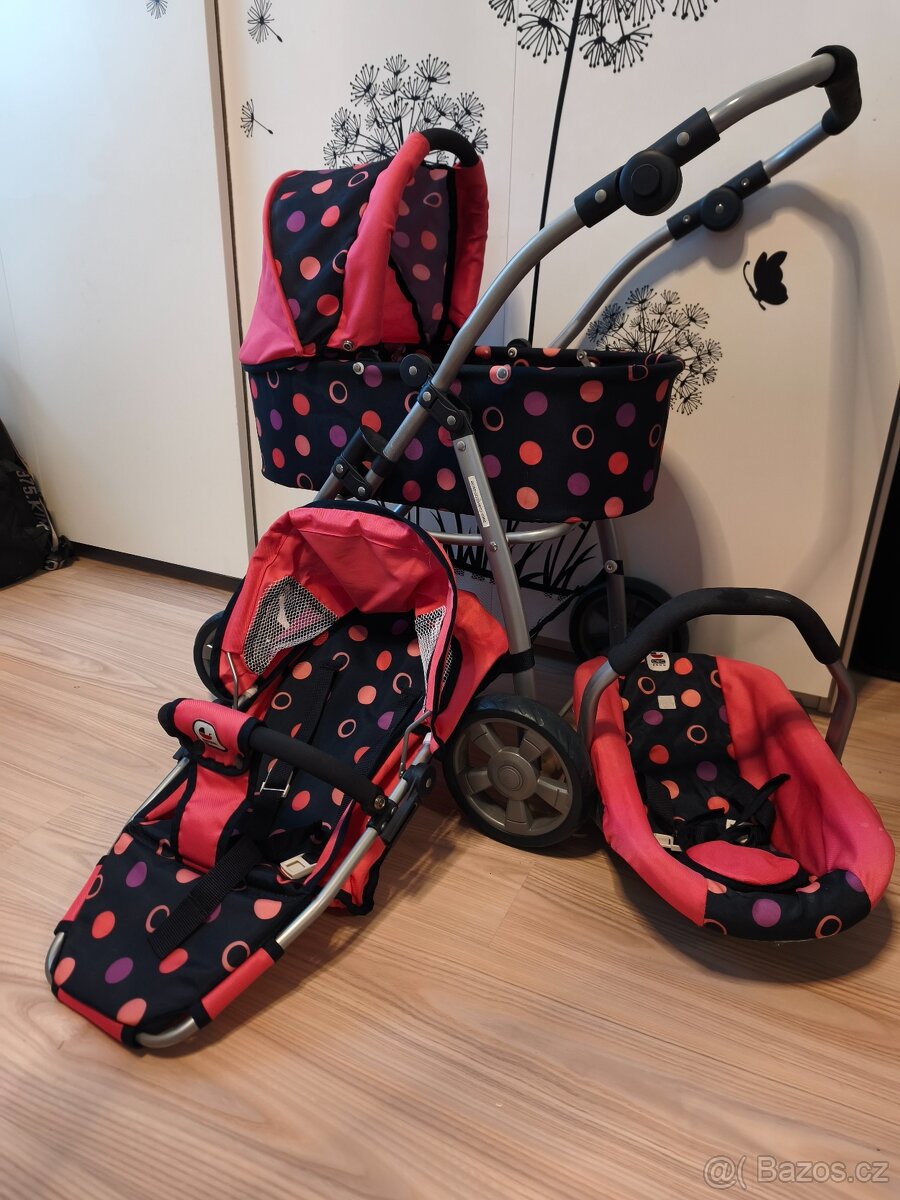 Kočárek pro panenky