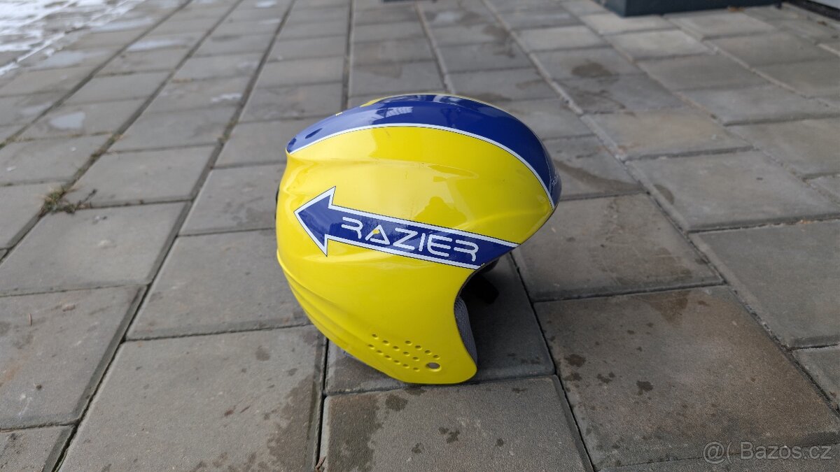 Dětská lyžařská helma Razier