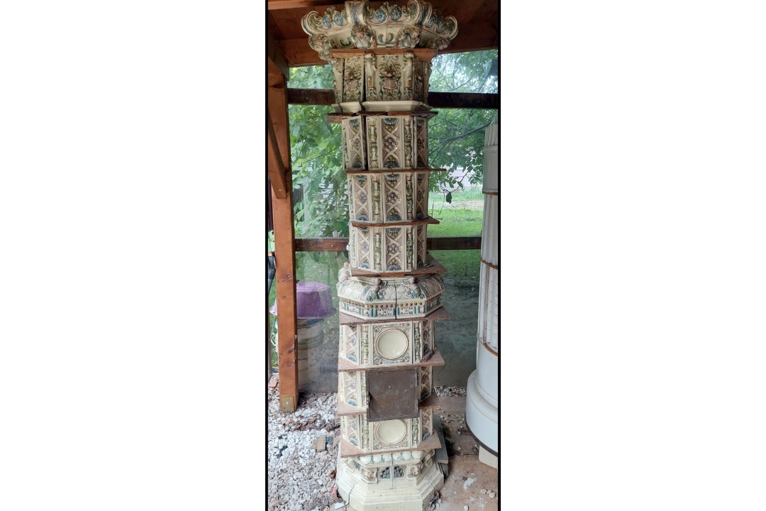 Kachlová kamna, starozitná