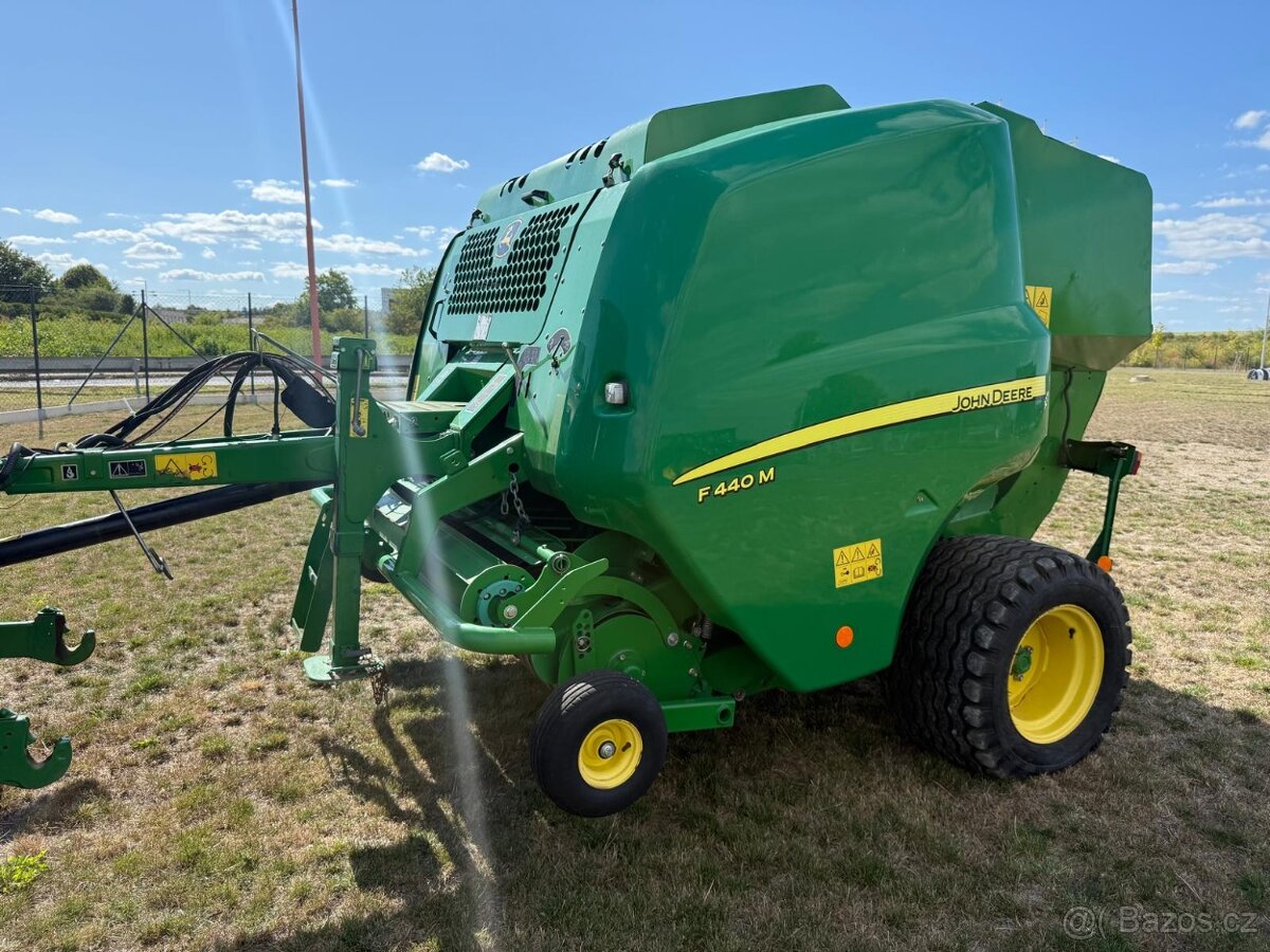 Lis John Deere F440M