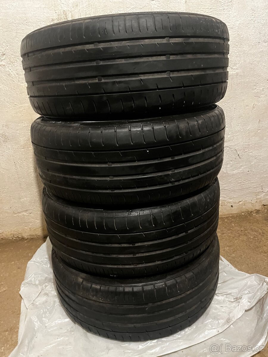 Letní pneu 225/50 R17 Runflat