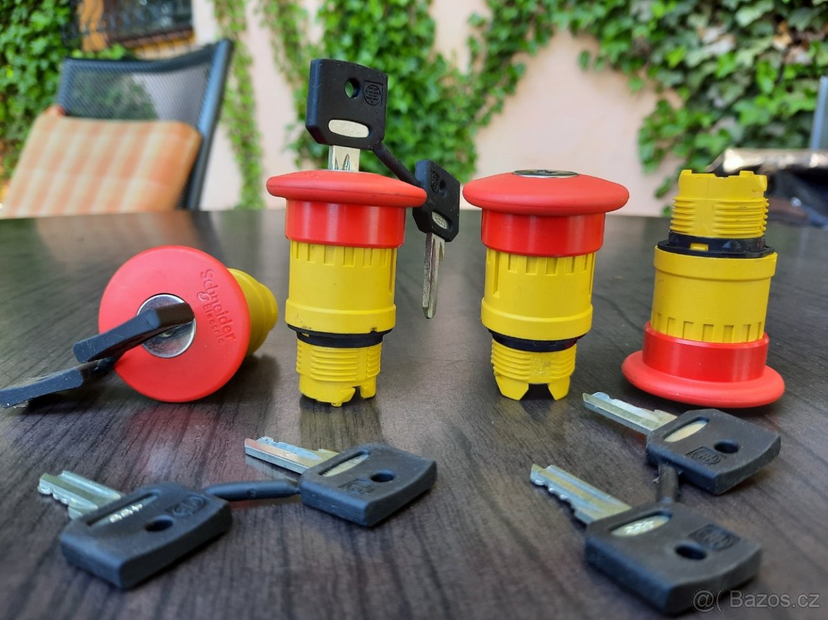 Uzamykatelný spínač Schnaider Electric,čelní prvek,nový.