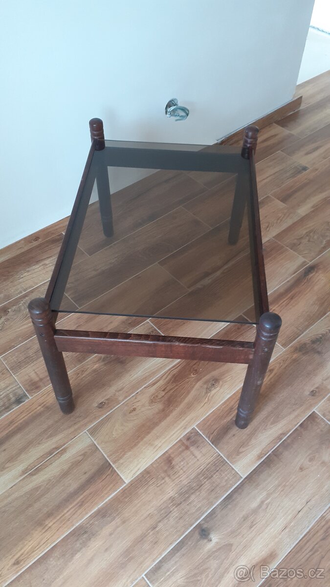 Konferenční stolek dřevo/sklo
