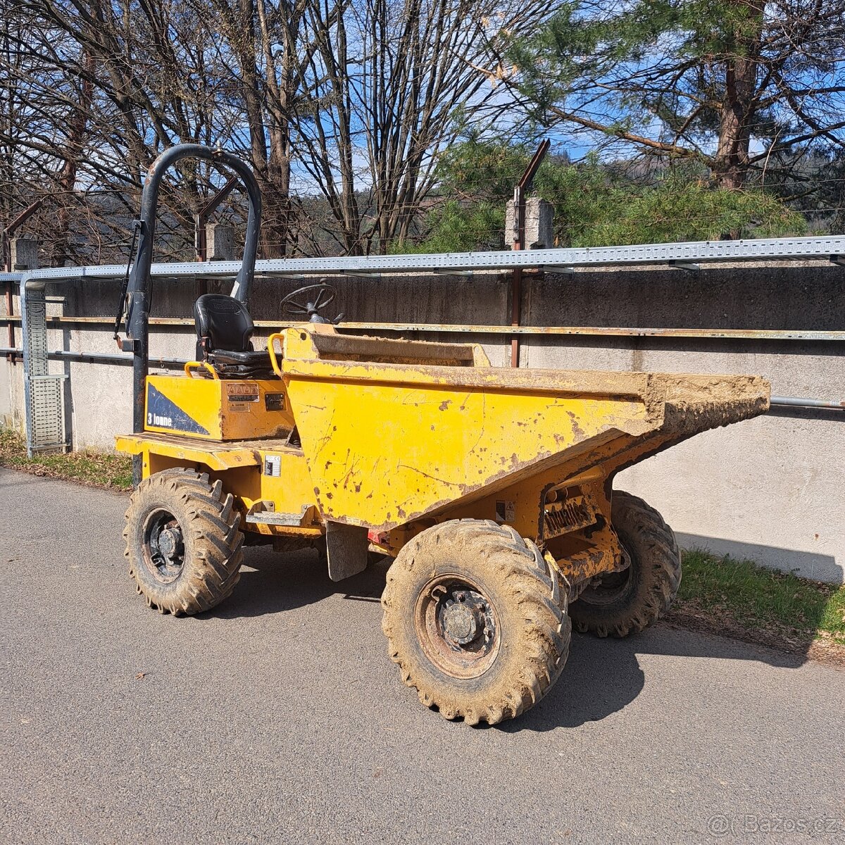 Kolový dempr Thwaites 3T HYDRO