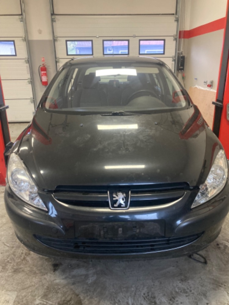 Peugeot 307 1.6 16V - díly