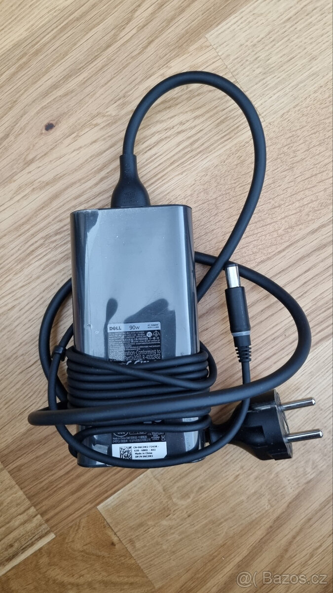 Nabíječka DELL 90W