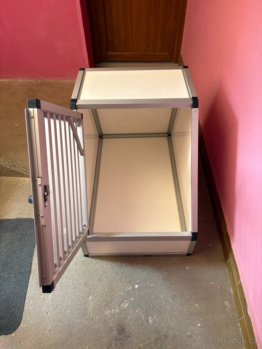 Přepravní box pro psa Octavia III liftback