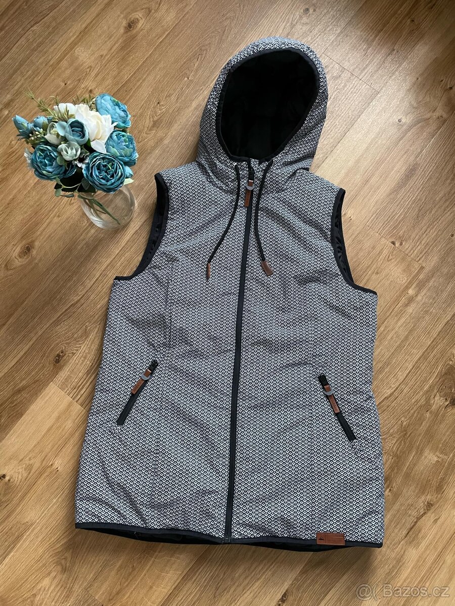 Delší vzorovaná vesta s kapucí bpc, vel. L-XL