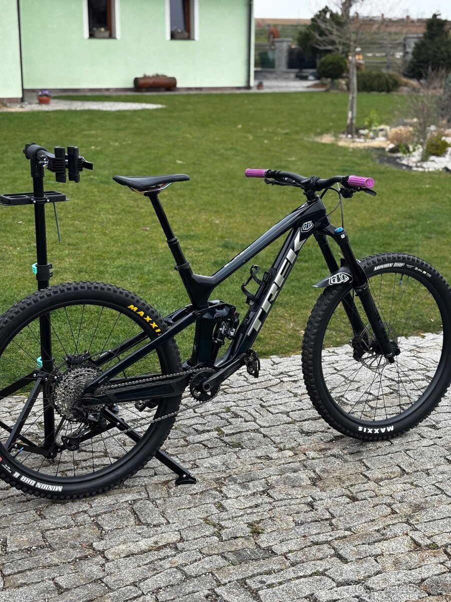 Trek slash 9.7 M/L