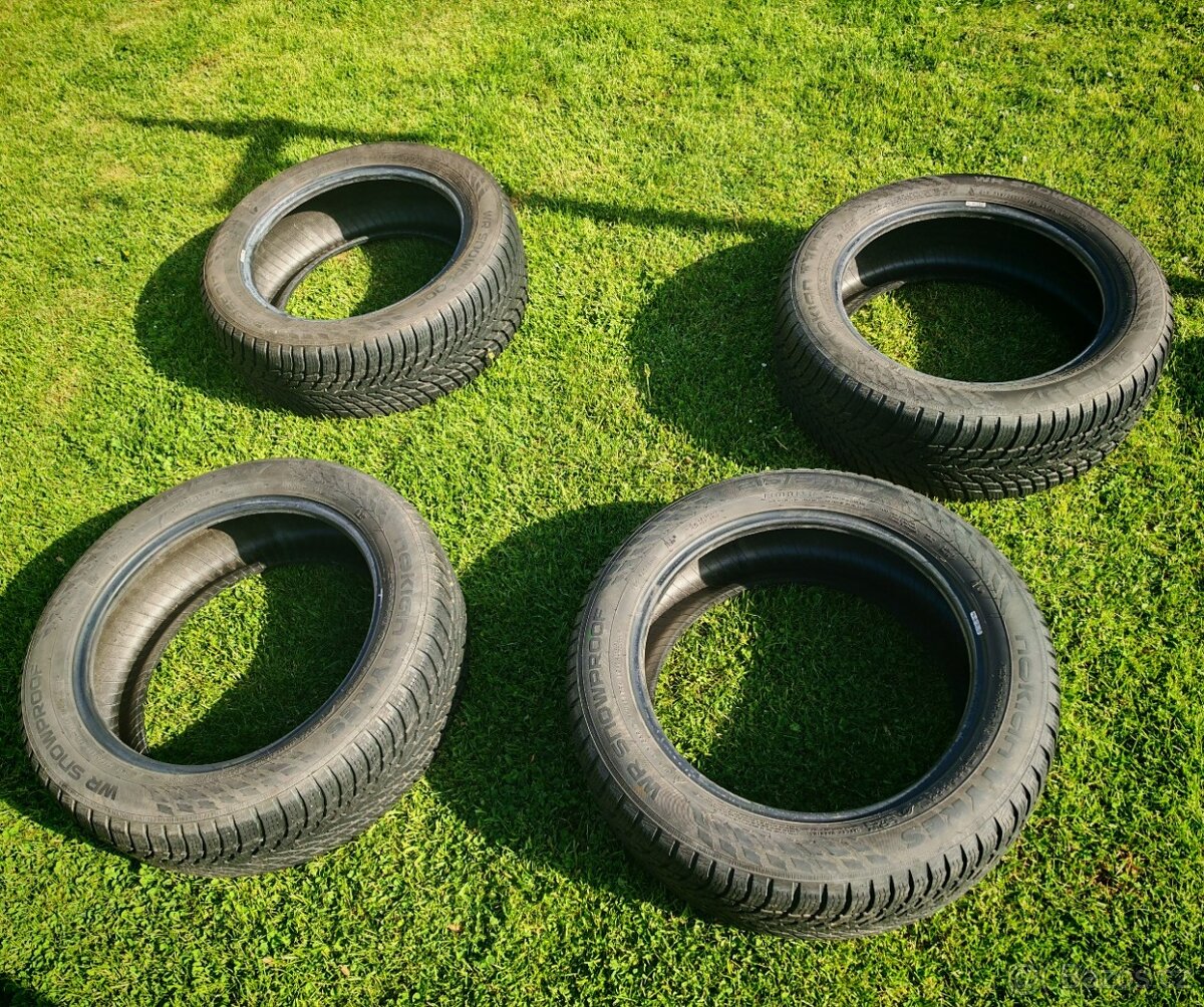Nokian Tyres WR Snowproof 215/55 R17 98H