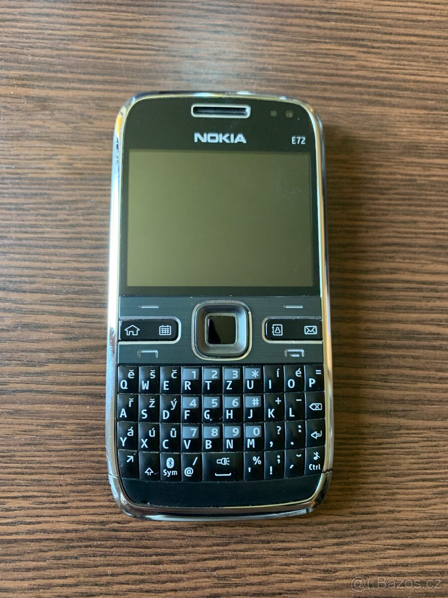 Nokia E72