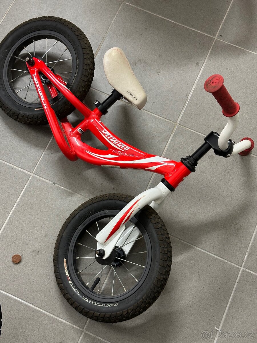 Odrážedlo Specialized