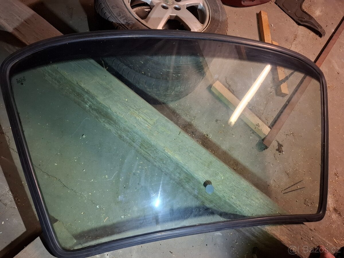Skoda Felicia čelní sklo